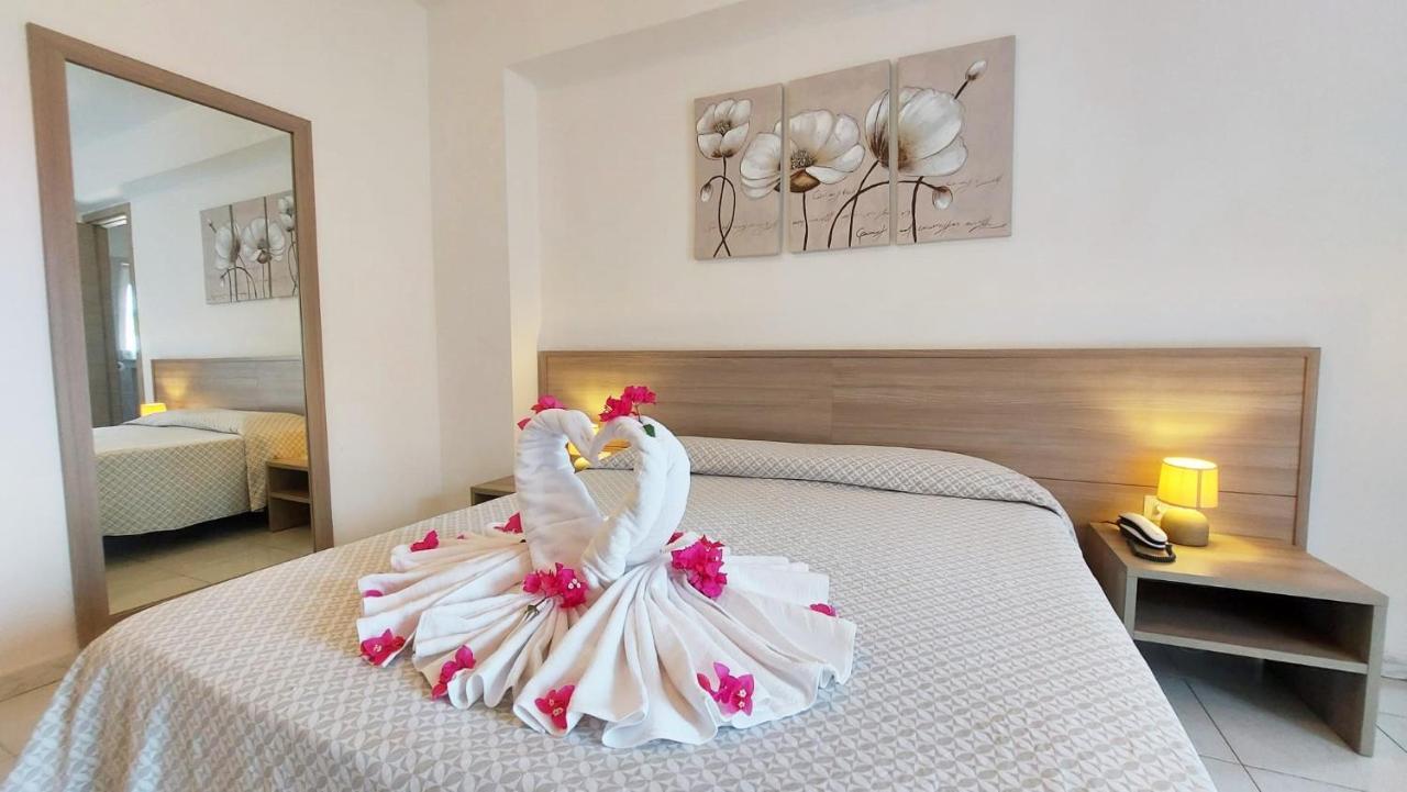 Hotel Residence Costa Azzurra Capo Vaticano Exterior photo