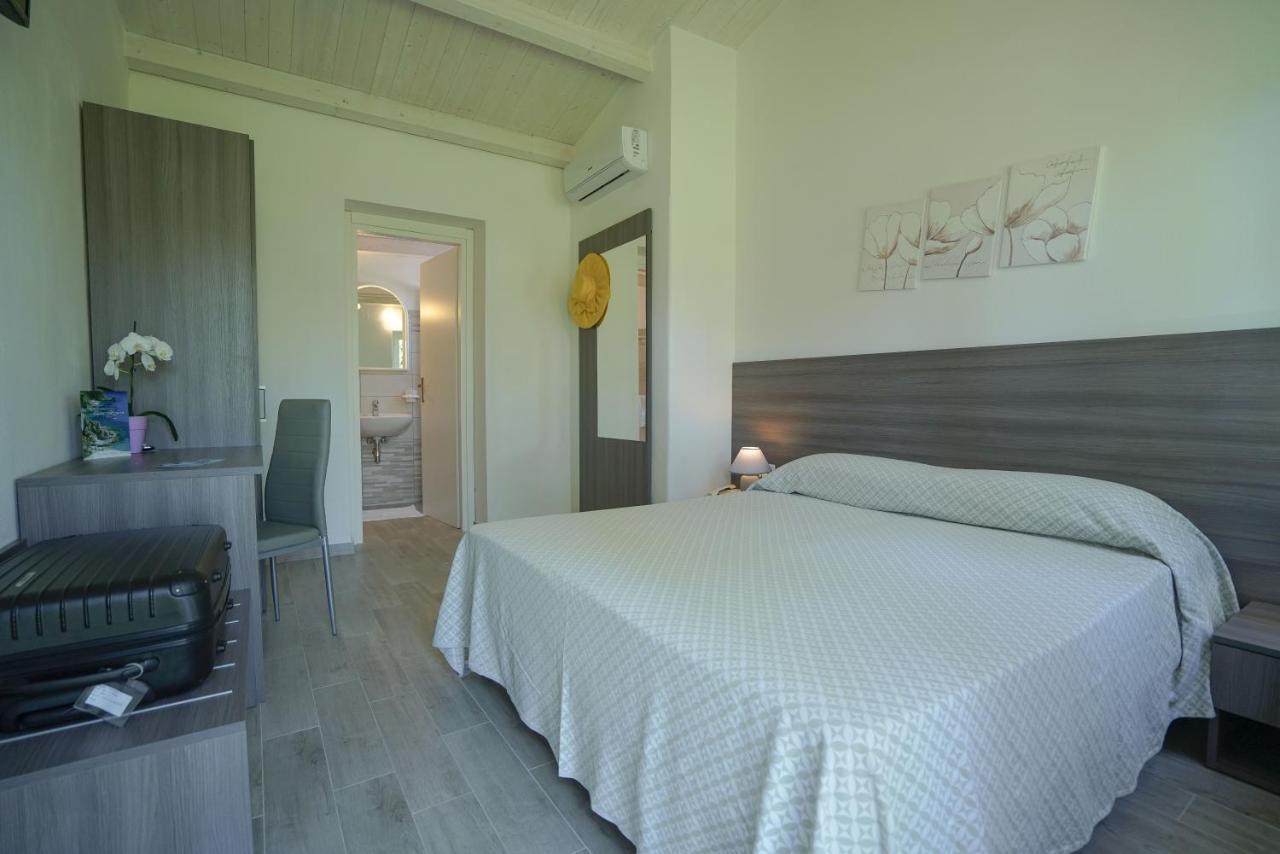Hotel Residence Costa Azzurra Capo Vaticano Exterior photo